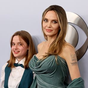 Η Angelina Jolie μόλις κέρδισε το πρώτο της βραβείο Tony