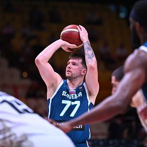 Luka Dončić και Γιάννης Μπουρούσης συναντήθηκαν στη Μύκονο και ιδού τα αποτελέσματα