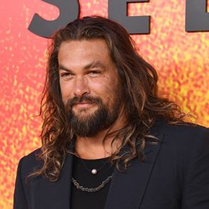 O Jason Momoa πέρα από τον Aquaman