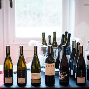 Όταν τα κρασιά της &lt;em>Ιταλίας&lt;/em> συνάντησαν τον ελληνικό αμπελώνα