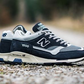 Αυτό το ζευγάρι New Balance έγινε 30 και επανακυκλοφορεί