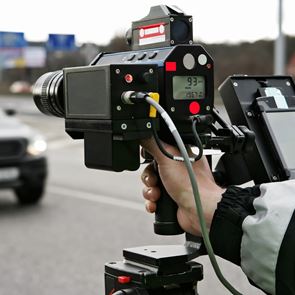 Το υπερ-ραντάρ της Τροχαίας που βλέπει τα πάντα - Σε ποιον δρόμο βρίσκεται