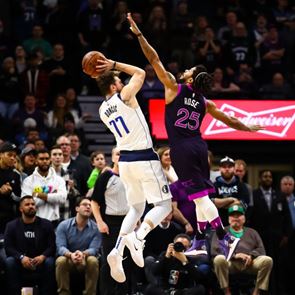 Luka Doncic και Derrick Rose, οι δύο πλευρές του νέου &lt;em>ΝΒΑ&lt;/em>