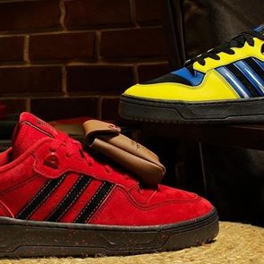 Εσύ θα φορούσες αθλητικά παπούτσια Deadpool &amp; Wolverine