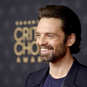 Από Winter Soldier, ο Sebastian Stan έγινε Donald Trump στο The Apprentice