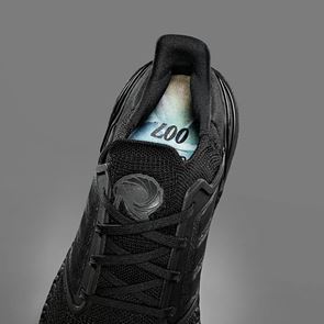 Όταν η adidas συνάντησε τον <em>James</em> <em>Bond</em>