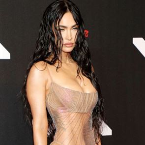 Megan Fox: Η αυτοκράτειρα είναι σχεδόν γυμνή