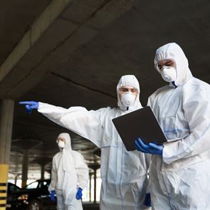 Τα πρωκτικά τεστ &lt;em>κορονοϊού&lt;/em> στην Κίνα προκαλούν αντιδράσεις