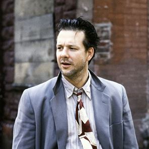 Ο Mickey Rourke ήταν ο βασιλιάς του boxy tailoring