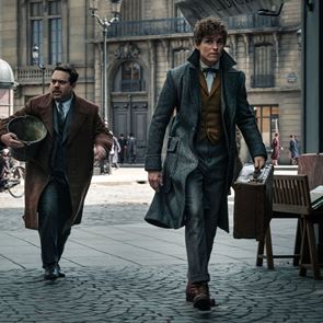 Ο Eddie Redmayne επιστρέφει στον μαγικό κόσμο της J. K. Rowling