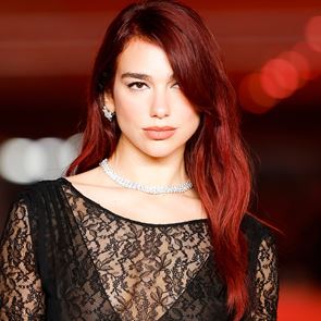 Η Dua Lipa είναι (και) ακτιβίστρια
