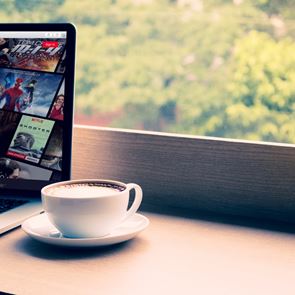 Υπερδιπλασιασμός συνδρομητών πέρα των προσδοκιών για το Netflix