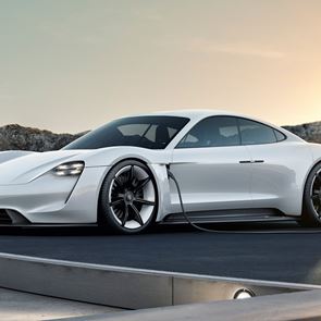 Από την Mission E στην Taycan: Η ιστορία της πρώτης ηλεκτρικής &lt;em>Porsche&lt;/em>