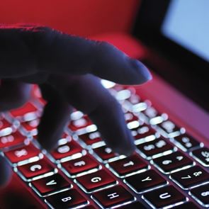 Χάκερς ξεκλειδώνουν χιλιάδες δωμάτια ξενοδοχείων μέσα σε δευτερόλεπτα, έγινε