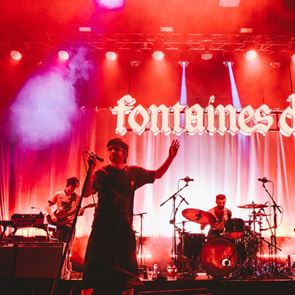 Fontaines D.C. και Boy Harsher έρχονται τον Ιούνιο στην Αθήνα