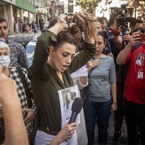 11 νεκροί στις διαδηλώσεις για τη Mahsa Amini στο Ιράν