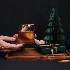 Το σκωτσέζικο ουίσκι παραμένει πάντοτε ένα τέλειο χριστουγεννιάτικο δώρο