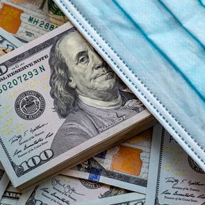 Οι δισεκατομμυριούχοι της Υγείας που έγιναν πλουσιότεροι λόγω της πανδημίας