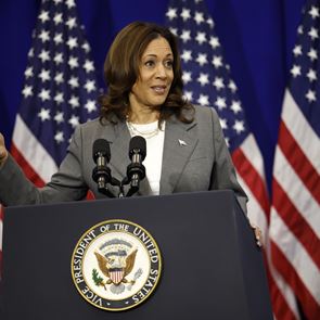 Από ό,τι φαίνεται, η Kamala Harris θα βγει κερδισμένη από τις εκλογές άσχετα από το αποτέλεσμα