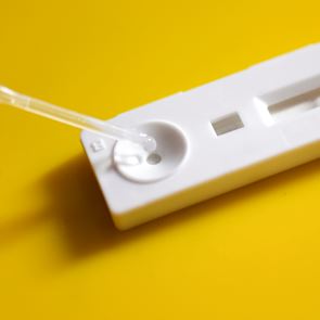 Τεστ κορονοϊού στο σπίτι