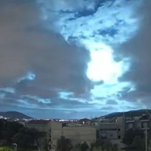 Τι ήταν η μεγάλη λάμψη που εμφανίστηκε στον ουρανό της Αττικής