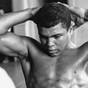 Αντί για κοιλιακούς, δοκίμασε αυτές τις 5 ασκήσεις