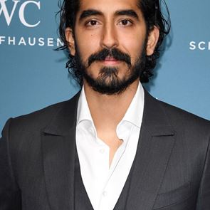 Το νέο hairstyle του Dev Patel έχει κάτι από James Bond