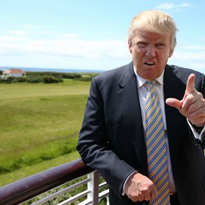 Donald Trump, o τρελός αυτοκράτορας