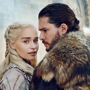 Το μέλλον του Game of Thrones πλέον κρέμεται από πολλές μικρές κλωστές