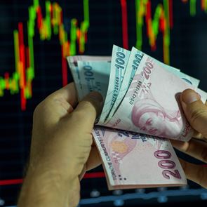 Τι μάθαμε από την κατάρρευση της τουρκικής λίρας