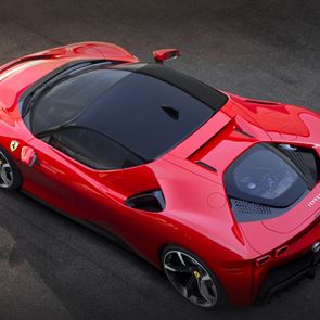 Η εξωφρενική <em>Ferrari</em> SF90 Stradale του Κώστα Μανωλά