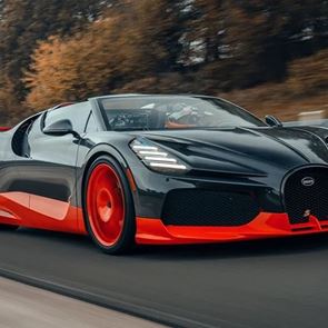 Δείτε την Bugatti Mistral να κάνει ένα απίθανο ρεκόρ ταχύτητας (video