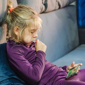 Τα πιο χρήσιμα χαρακτηριστικά του iOS 18 για τους γονείς