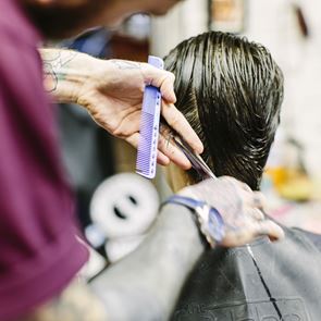 Τι κούρεμα να επιλέξεις ανάλογα τον τύπο &lt;em>μαλλιών&lt;/em> σου