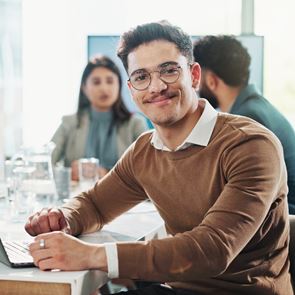 Πώς μπορείς να είσαι πιο ευτυχισμένος στη δουλειά