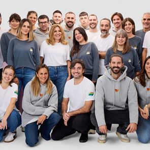 Συνεργασία της Dirty Laundry και του σωματείου &quot;Ελπίδα&quot; για καλό σκοπό