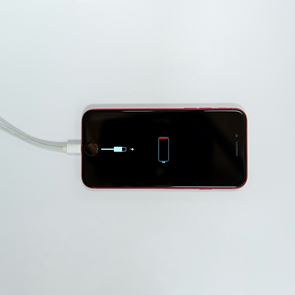 6 κόλπα για να φορτίζεις σωστά το κινητό σου