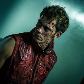 Boy Kills World, μια δυστοπική ταινία δράσης με τον Bill Skarsgård