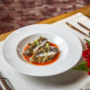 Γεύση και άρωμα Τήνου με το &quot;Μικρό Καράβι&quot; να πιάνει λιμάνι στη Γλυφάδα