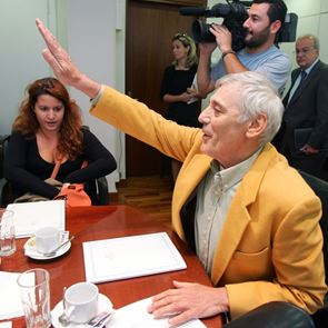 Ο Δημοσθένης Βεργής πήρε κυριολεκτικά μία ψήφο, το Twitter οργιάζει