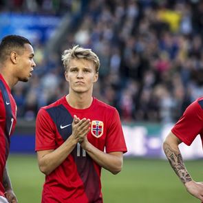 Ο Pep Guardiola ήθελε να κάνει κορυφαίο τον Martin Odegaard