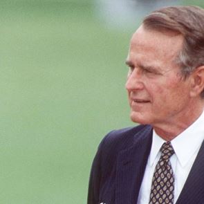 Όταν ο George H.W. Bush έβγαλε τα σωθικά του πάνω στον πρωθυπουργό της Ιαπωνίας