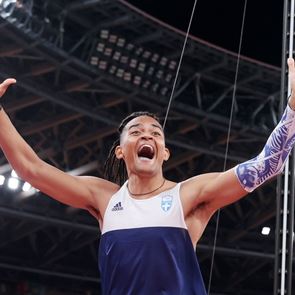 H μεγαλύτερη νίκη του Εμμανουήλ Καραλή είναι εκτός γηπέδων