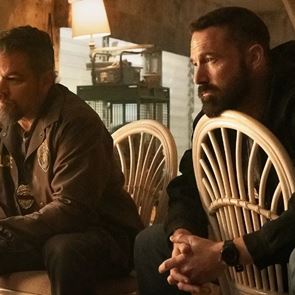 O Ben Affleck ξανά μαζί με τον Matt Damon στη νέα ταινία του <em>Netflix</em>, το The Rip (trailer)