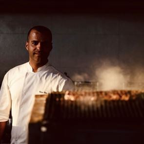 DB One: Το επόμενο καρνιβορικό hit της Αθήνας