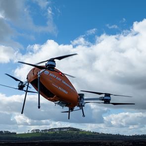 Delivery με drone: H start up που νικά τους κολοσσούς