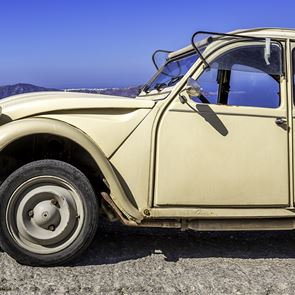 Πόσο κόστιζαν στην &lt;em>Ελλάδα&lt;/em> τα αυτοκίνητα το 1977