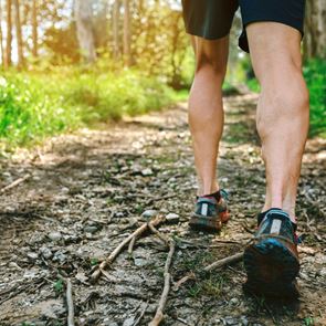 Εσύ ξέρεις τα οφέλη του να περπατάς ανάποδα