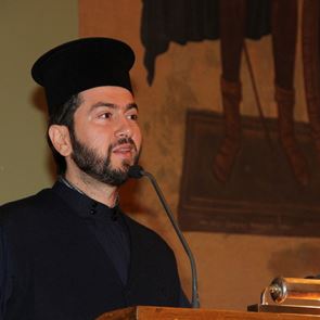 Ξηλώνουν τον πατέρα Αντώνιο και το ΔΣ της Κιβωτου του Κόσμου