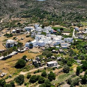 Βώλαξ, ένα σεληνιακό τοπίο στις <em>Κυκλάδες</em>